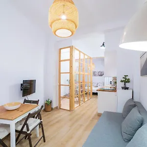 lovely-apartment-malaga-center.es-andalucia.com/
